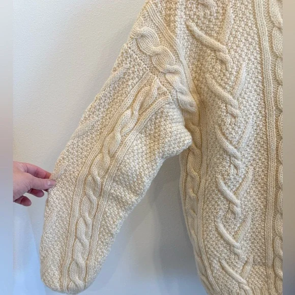 Vintage L.L. Bean Women's Cream Cable Knit Wool Fisherman Cardigan Sweater - Picture 7 of 11